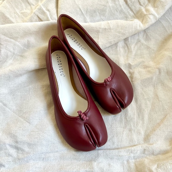 Zara Shoes - Leather Tabi Flats